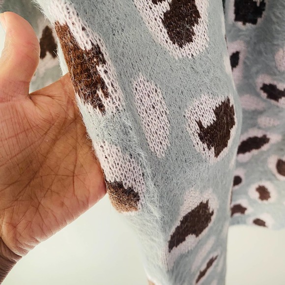 Kayla's Armoire gray pink and wine long sweater NWT (Size: S/M) - Picture 5 of 7